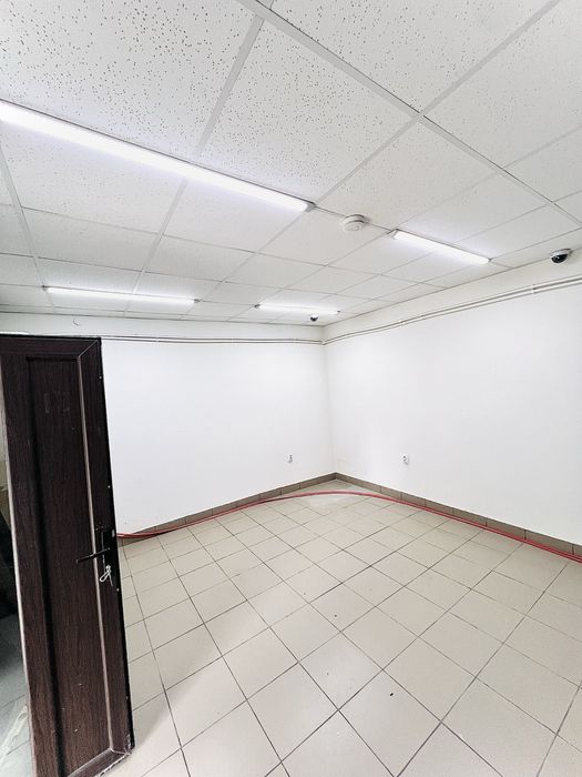 Inchiriez spatiu 15mp patrati