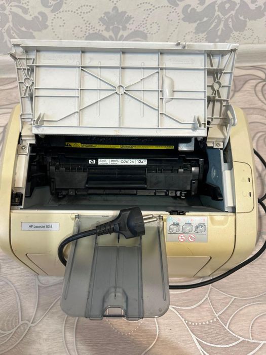 Принтер HP LaserJet1018