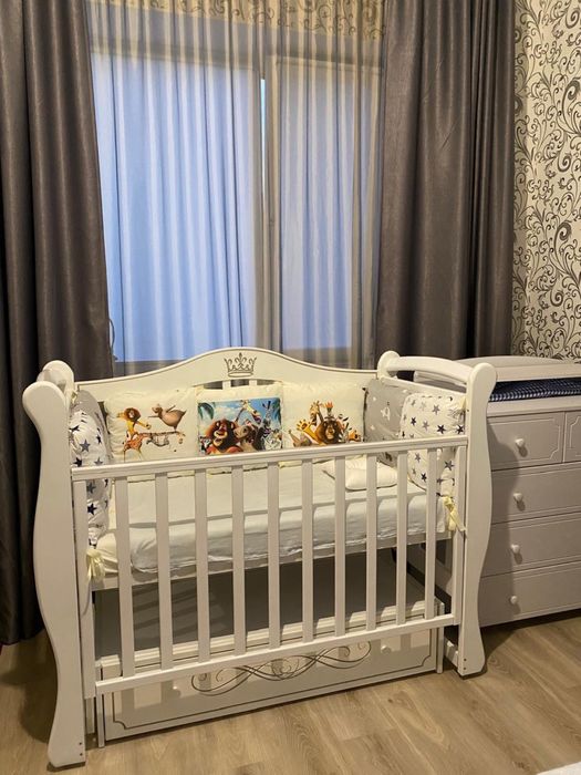 Продам манеж для ребенка