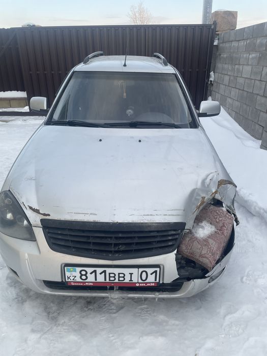 Продам приору 2012 г в