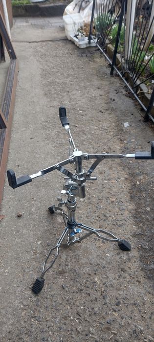 Стойка за барабани,стойка за чинели,стойка за ноти