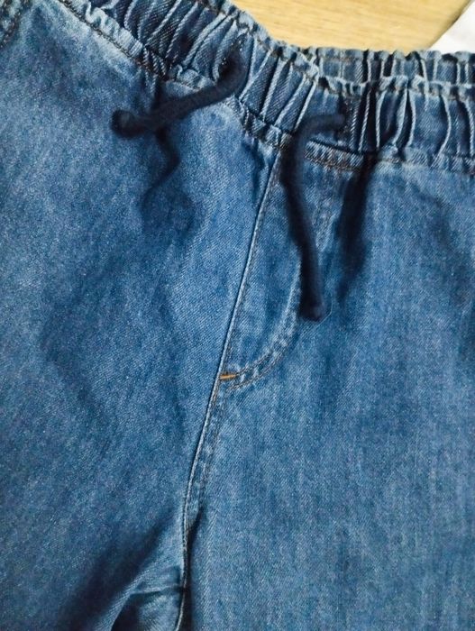 Джинсы на девочку 12-13лет