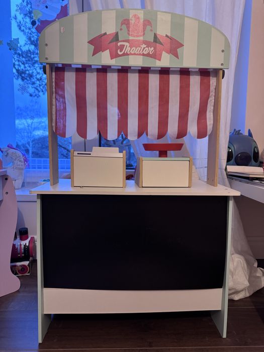 Детски дървен щанд/Театър с везна и каса