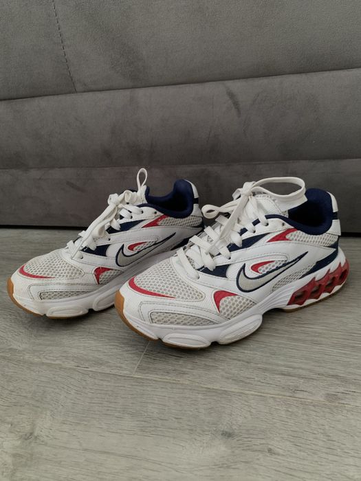 Дамски маратонки Nike