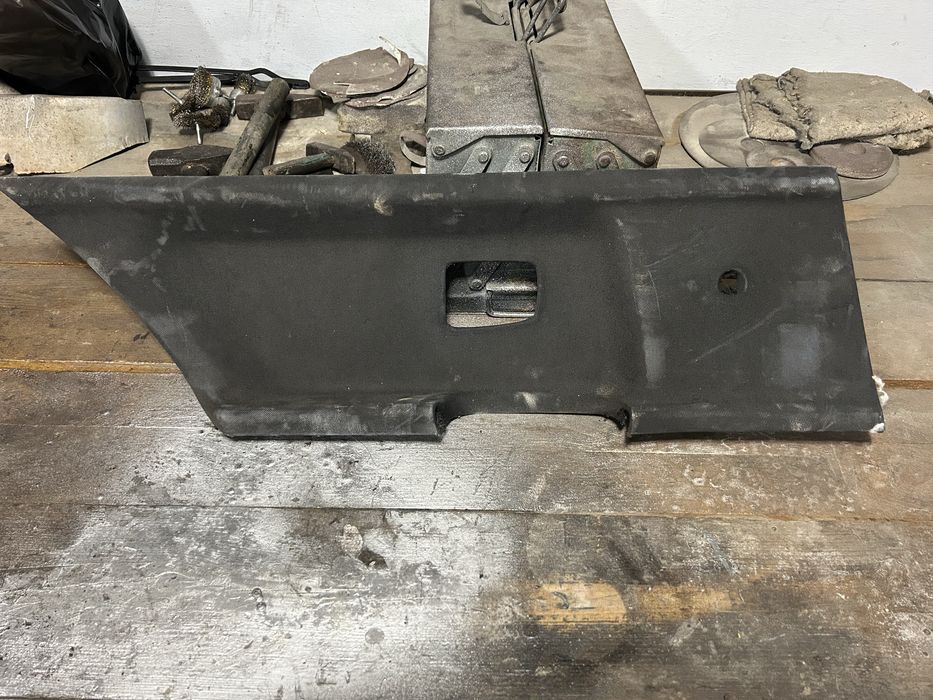 Обшивки (Карты) на БМВ е36 седан