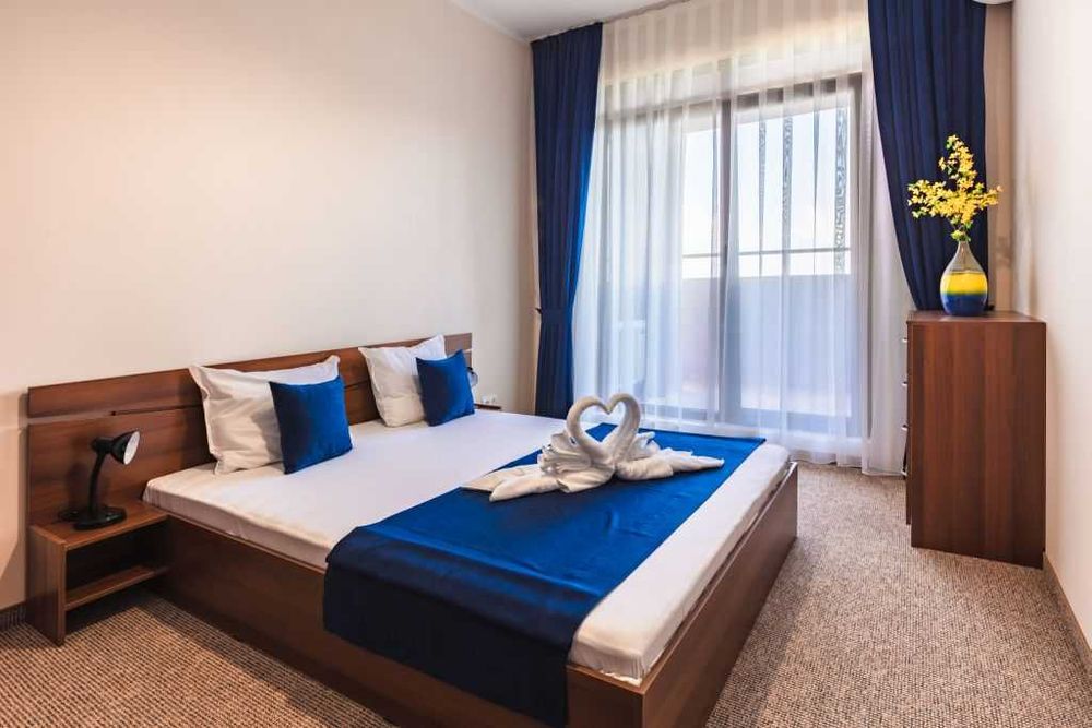 Дава се под наем Двустаен апартамент в Бургас, Лазур - 69 кв.м за 650 € - Снимка #1