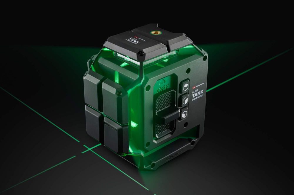 Профессиональный лазерный уровень ADA LaserTANK 4-360 GREEN Ultimate E