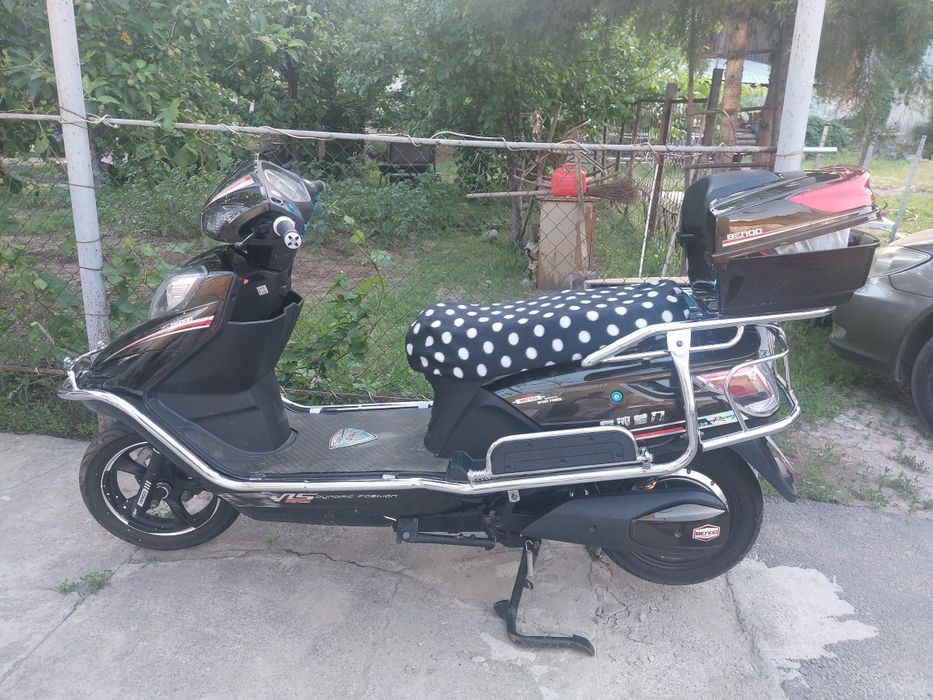 Электроскутер мопед