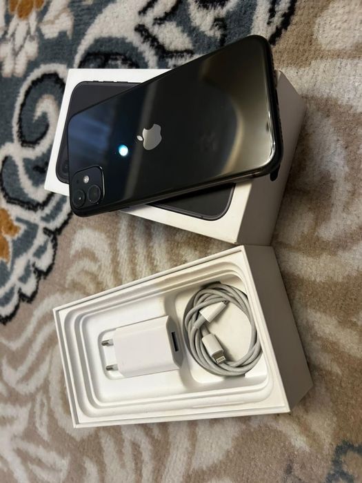 Продам iPhone 11