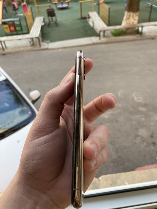 iPhone Xs srochna sotlad