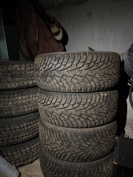 Продам резину Maxxis