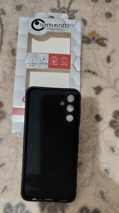 Huse Samsung A13 5G, A34 5G și A15 negre