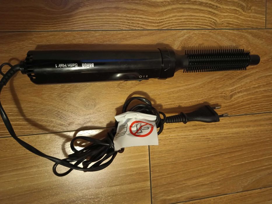 Perie electrica ondulator par aer cald BRAUN Satin Hair 1