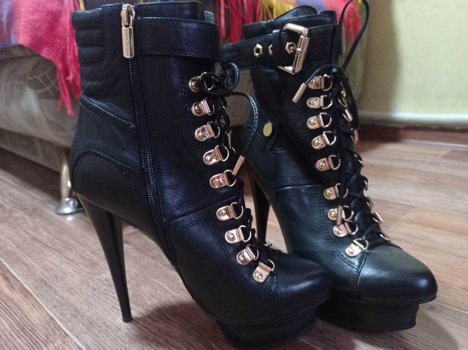 Продам ботильоны 38 р-р