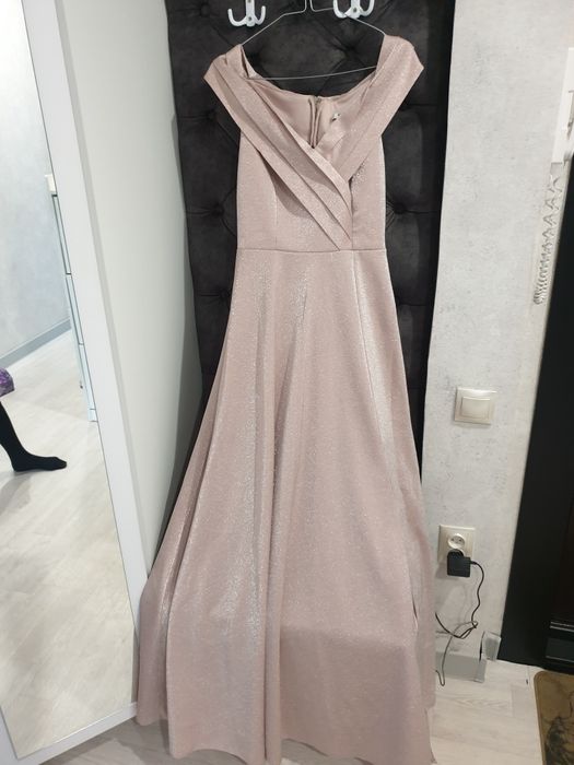 Продаются платья