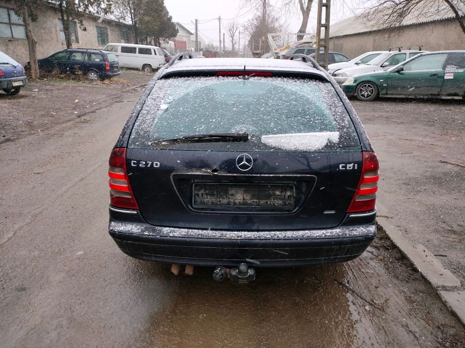 Dezmembrari  Mercedes-Benz C-CLASS (W203)  2000  > 2007 C 270 CDI (20