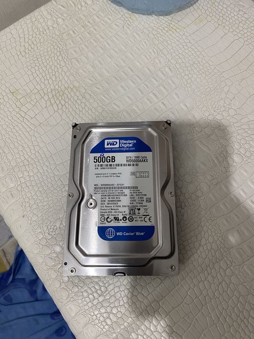 Монитор для видеонаблюдение и Жесткий диск