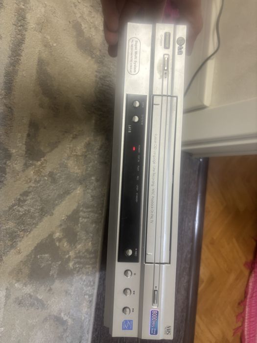 Видеомагнитофон LG VHS