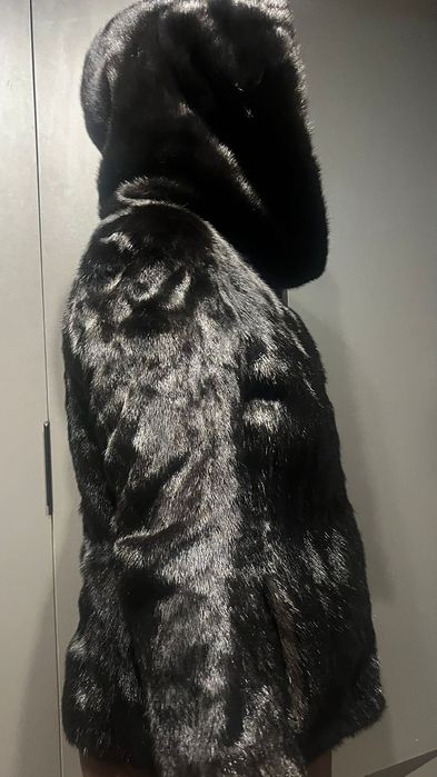 Шуба норка с капюшоном