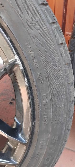 Jante roti BMW 245/45 R19
