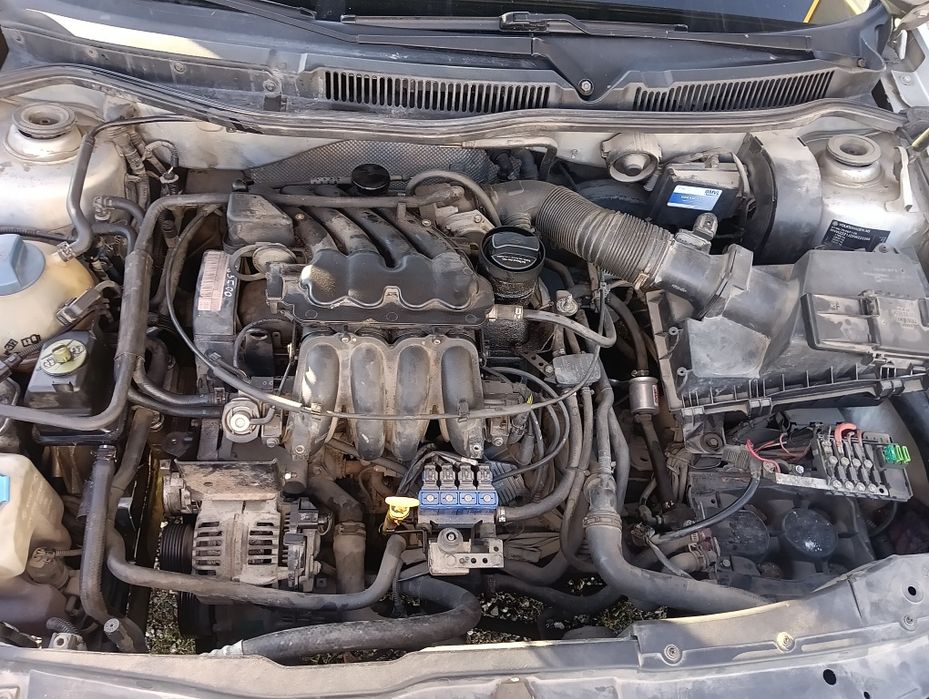 Голф 4 1.6 с газ на части