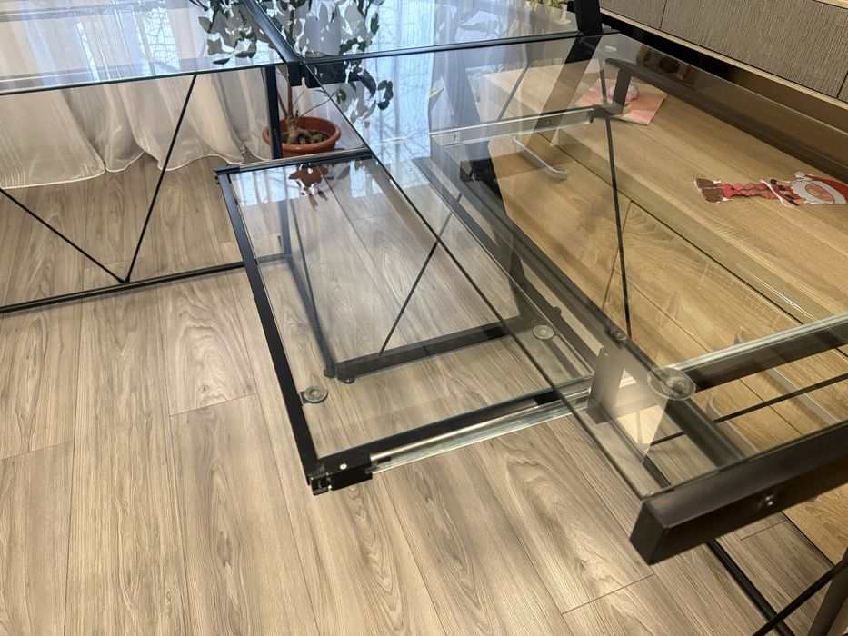 Birou de colt sticla 1500x1500