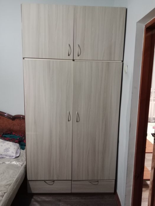 Продам кровать и шкаф