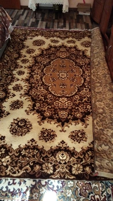 Палас 2/3 в отличном состоянии