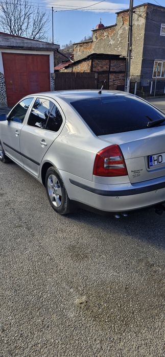 Vând skoda Octavia 2