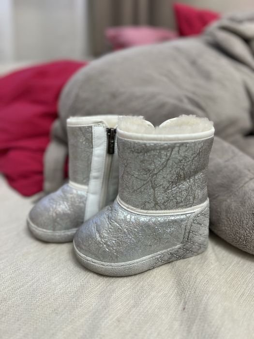 Детская обувь и  одежда