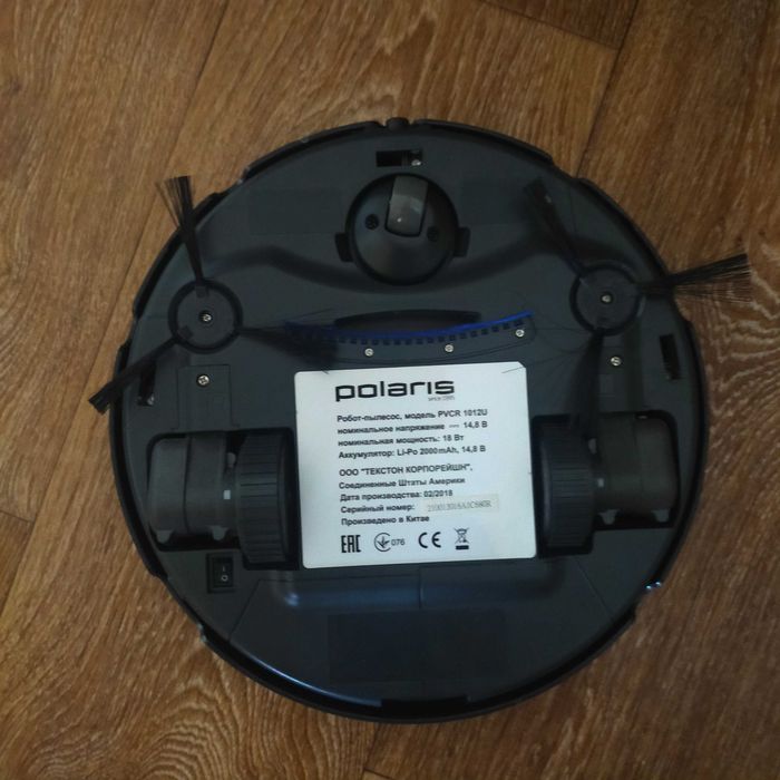 Продам робот-пылесос Polaris