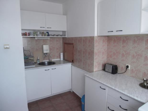 Дава се под наем Двустаен апартамент в София, Гоце Делчев - 70 кв.м за 494.7 € - Снимка #1