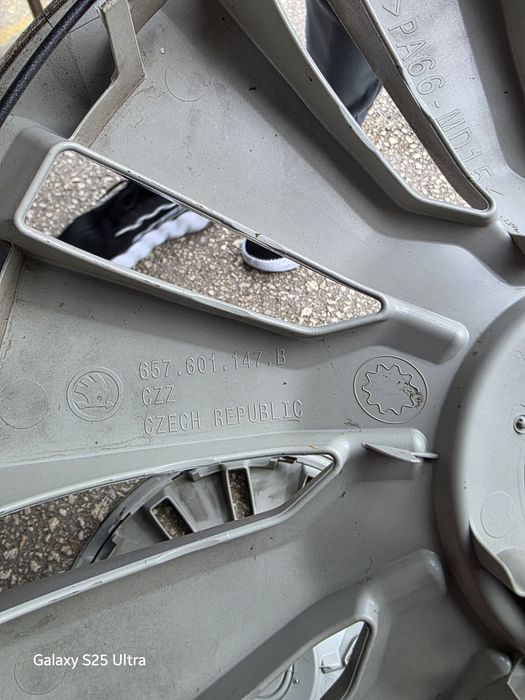 Оригинални тасове 16 цола Skoda Шкода 4 броя