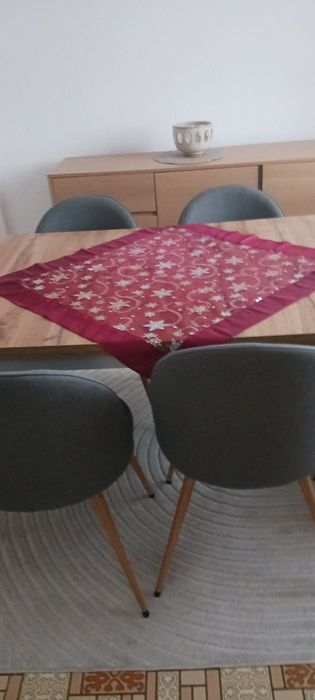 Покривки за маса  2 броя