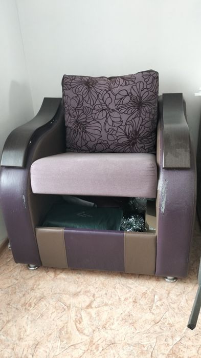 Продам кресло в отличном состояний