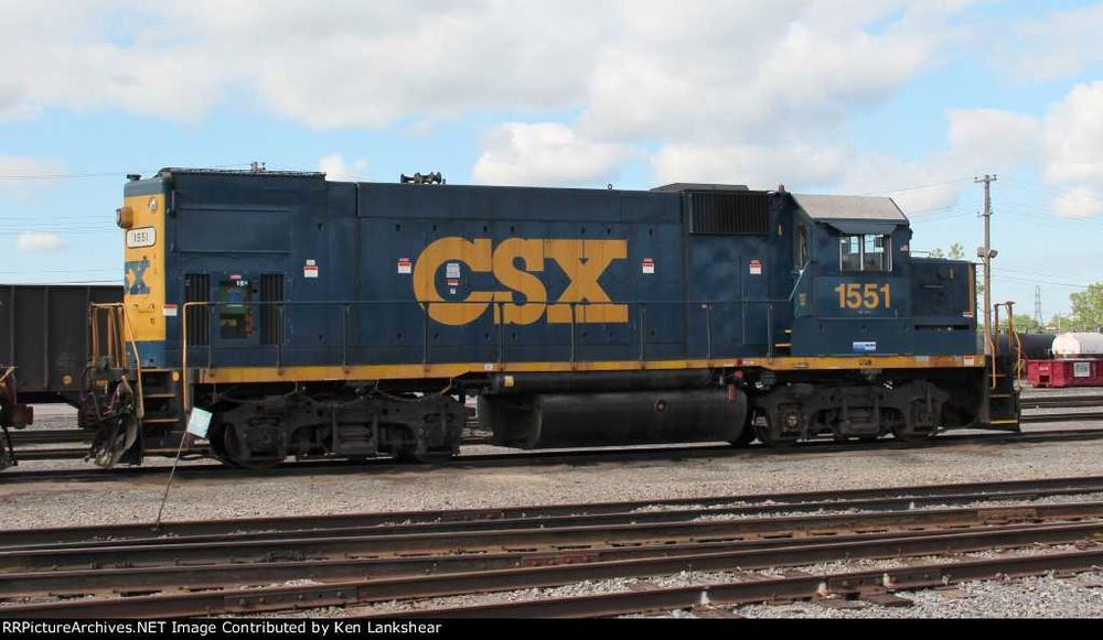 Macheta Locomotiva americana H0 Ho EMD GP15-1 CSX  1:87 DC