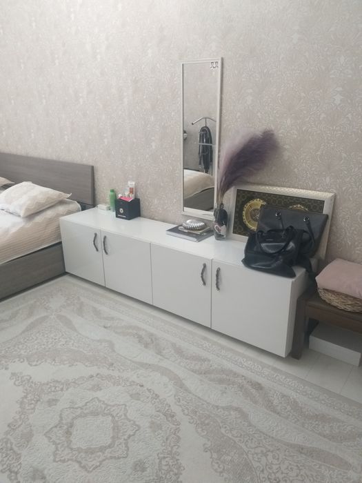 Продам тумбу  можно под телевизор.