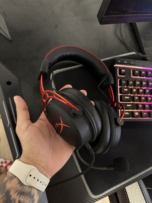 Casti HyperX cu fir