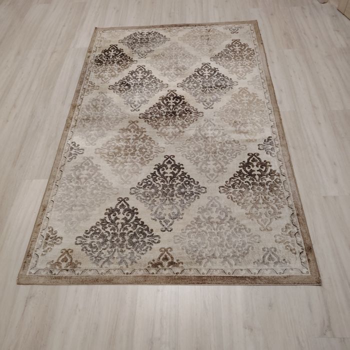 Продам ковёр шёлковый.