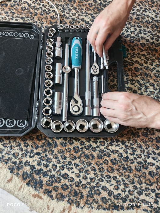 Набор инструментов для авто Total - 44 предмета