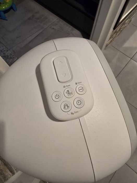 Vând Purificator de aer si ventilator 2-in-1 Philips AMF765/10