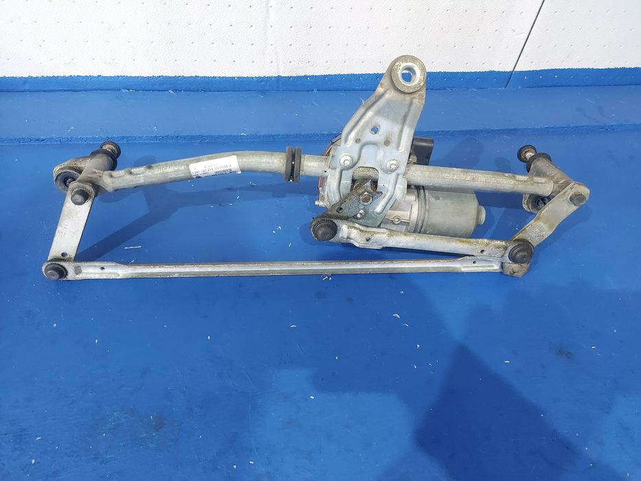 Ansamblu ștergătoare fata + motoraș vw Passat b6