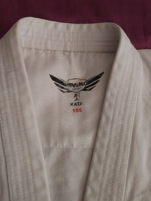 Vând Kimono Karate