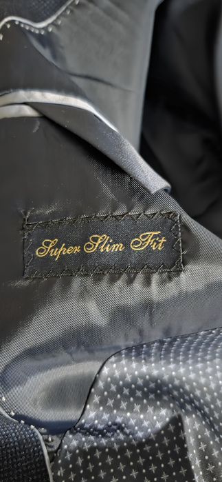 Костюм тройка новый