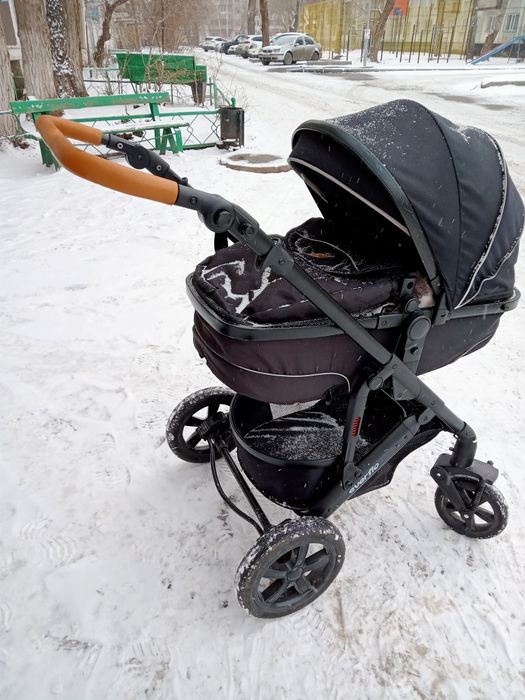 Продам детскую коляску