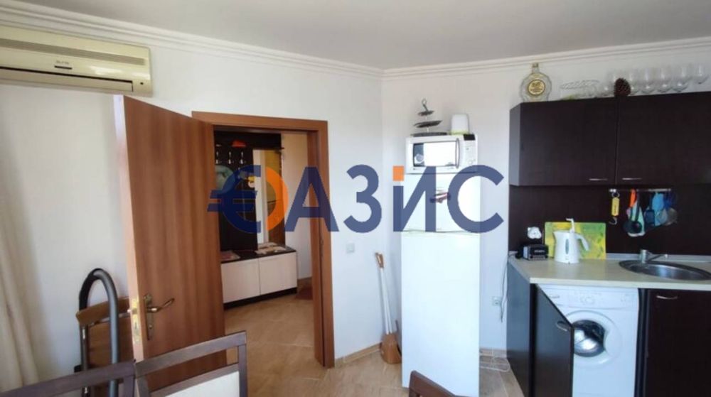 Продава се Двустаен апартамент в Свети Влас - 63 кв.м за 1064 €/кв.м - Снимка #2