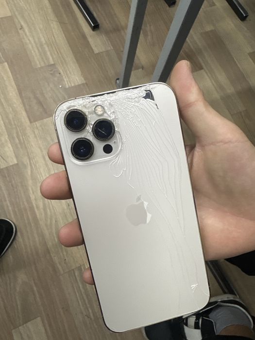 Айфон 12 про макс срочно