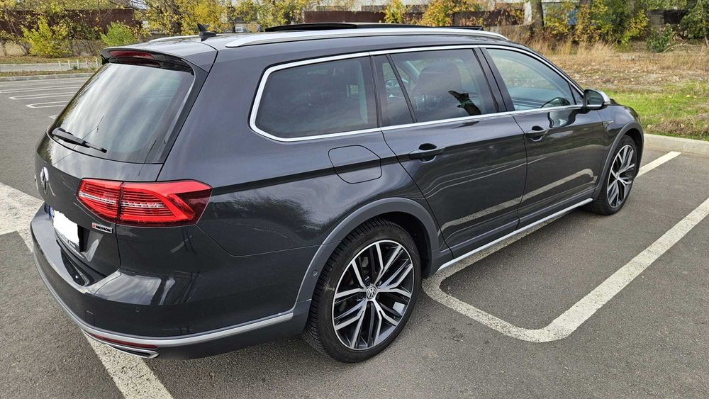 Volkswagen Passat Alltrack 2.0 TDI 190CP DSG PANO ACC HUD Park pilot