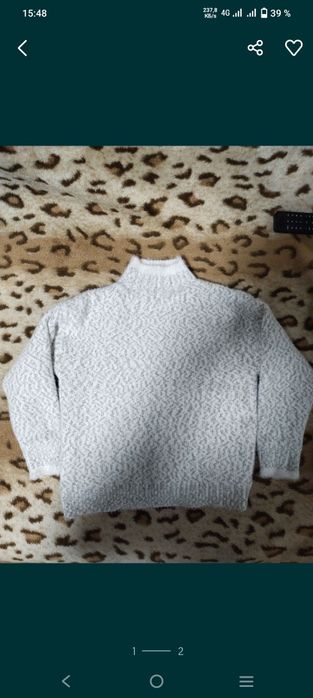 Продаются туфли, кофта на девочку.