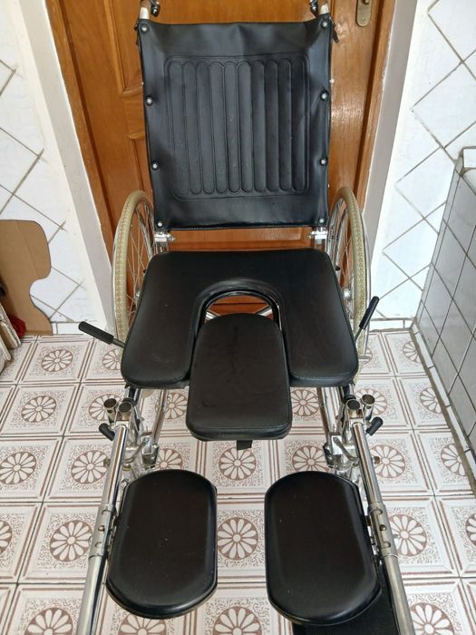 Продам многофункциональную инвалидную коляску.